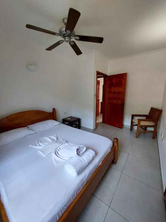 Beau Vallon Villa Self Catering With Pool