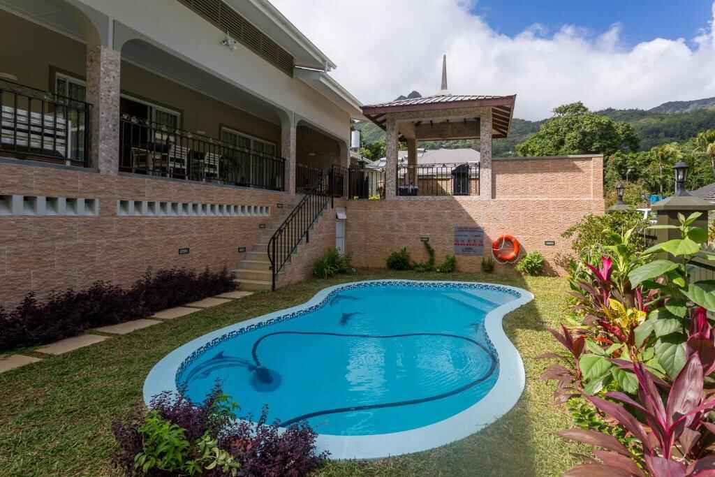 Beau Vallon Villa Chalets