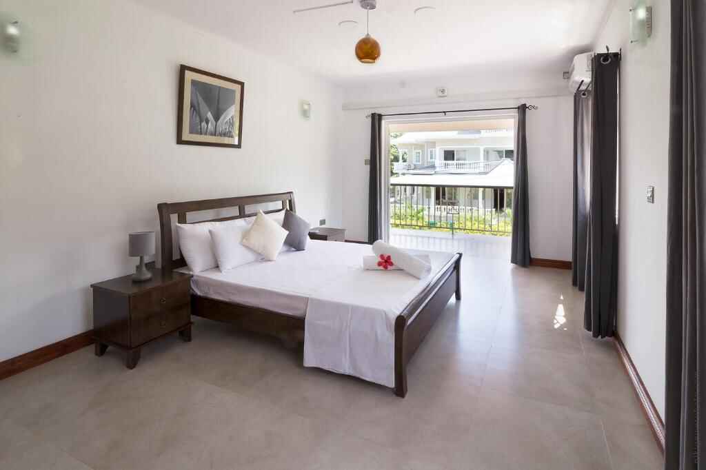 Flora's Self Catering Apartments