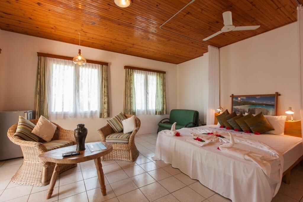 Le Relax St. Joseph Guest House