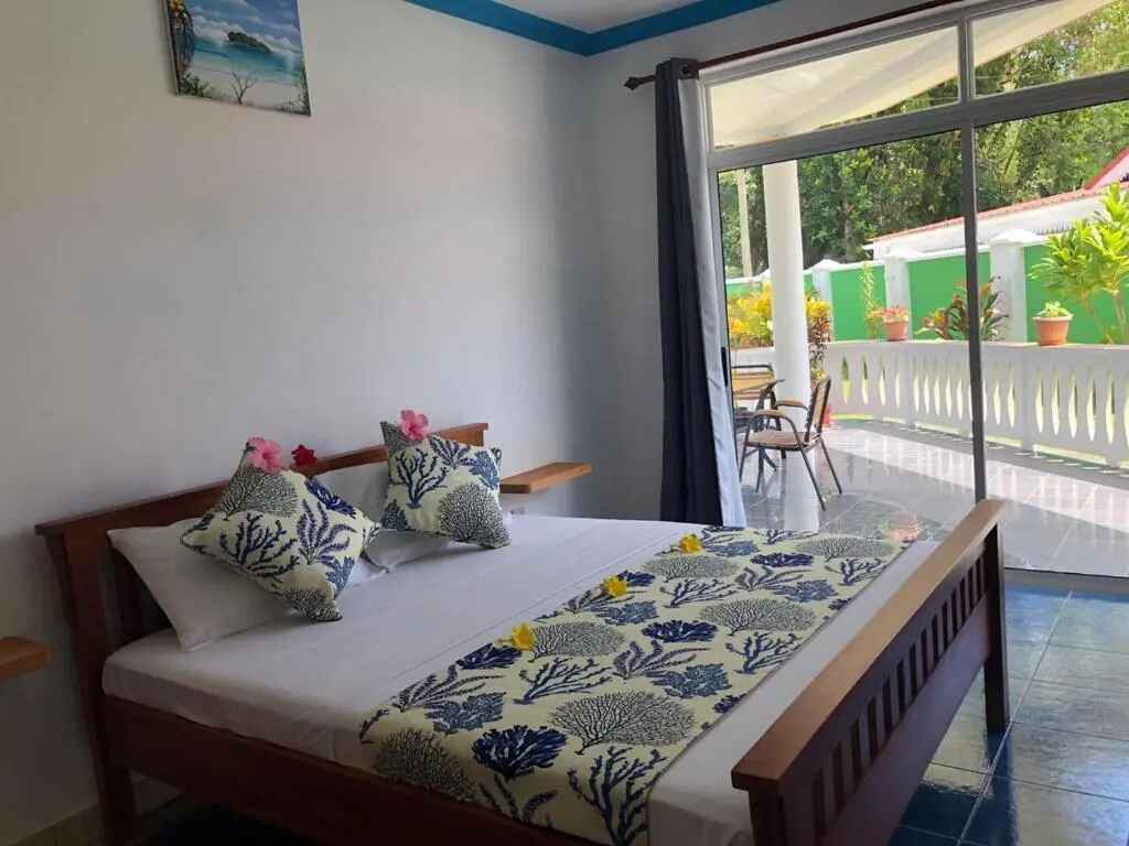 340 Degrees Mountain View Apartments