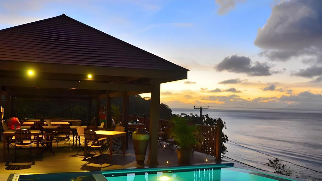 treasure cove hotel and restaurant