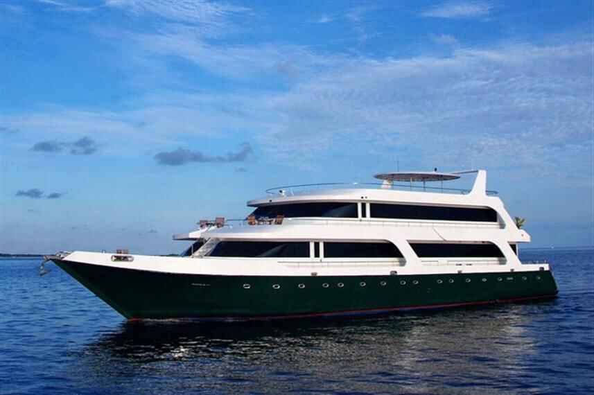 Emperor Leo, Maldives