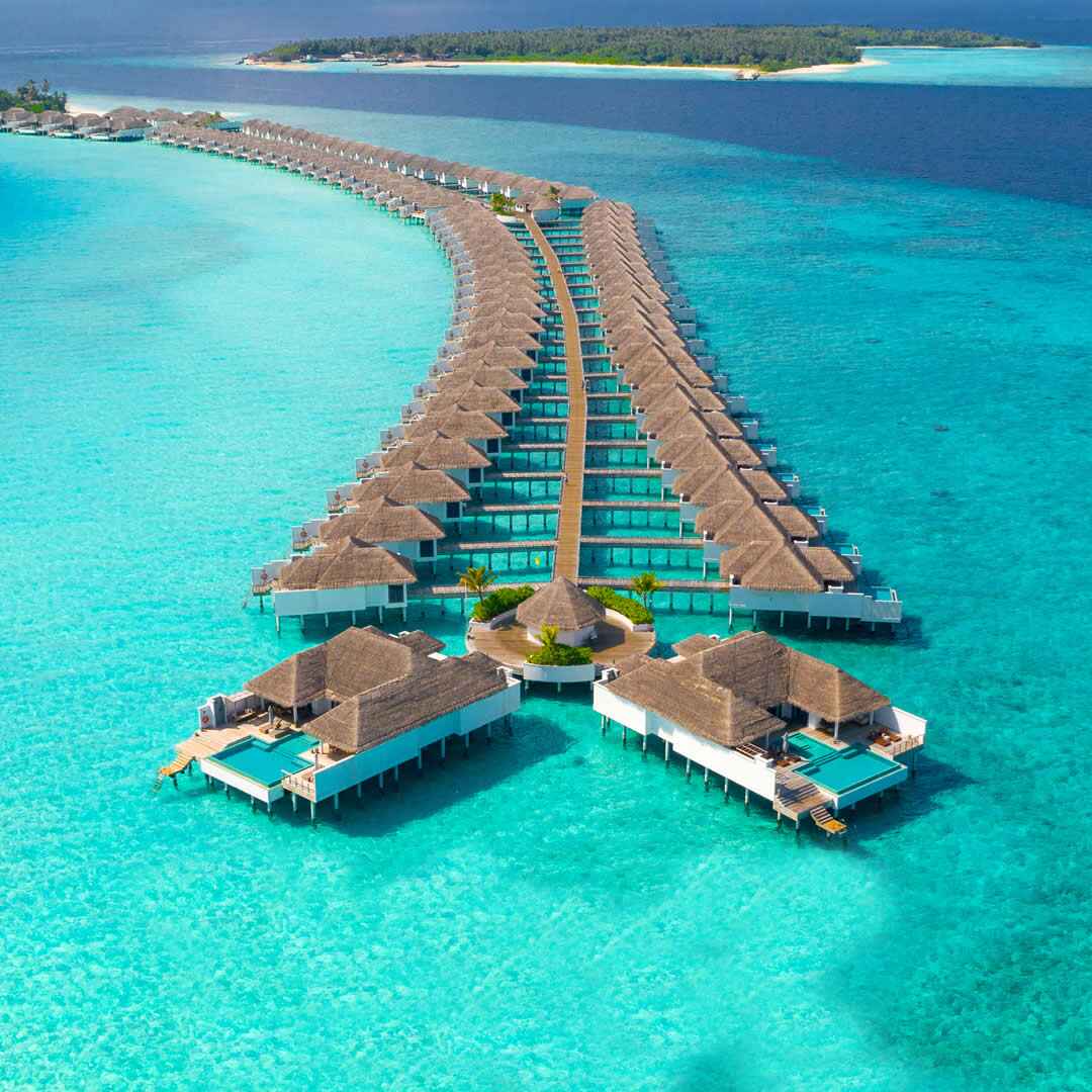 10 Luxury Resorts with most Beautiful Lagoon In Maldives