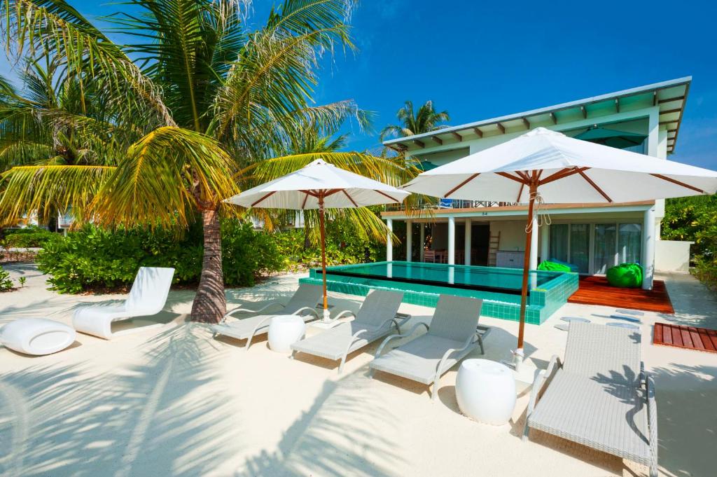 Holiday Inn Kandooma Renamed Kandooma Maldives
