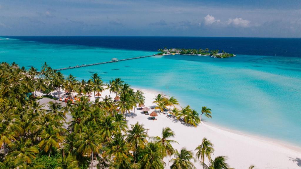 Escape to the Maldives: Enjoy 20% Off at Villa Park