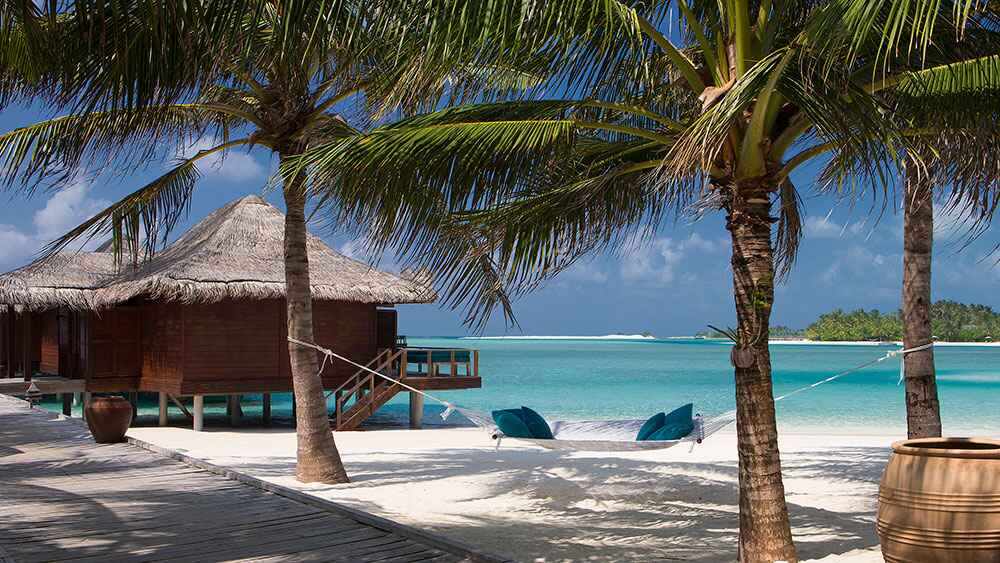 Maldives Luxury Guide