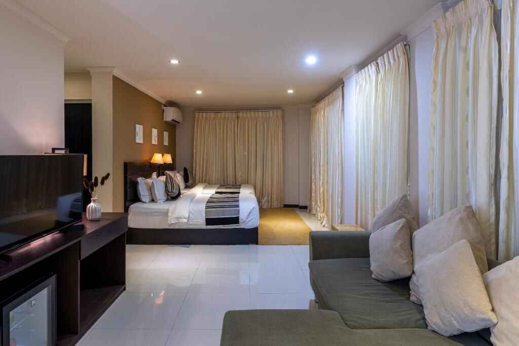Accomodations and Dining