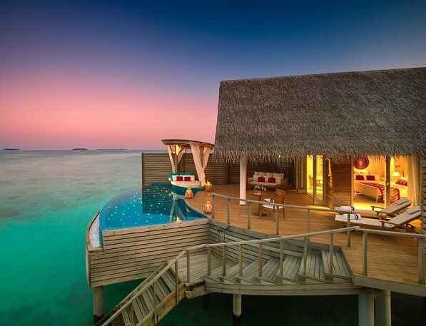 AUTHENTIC EXPERIENCES