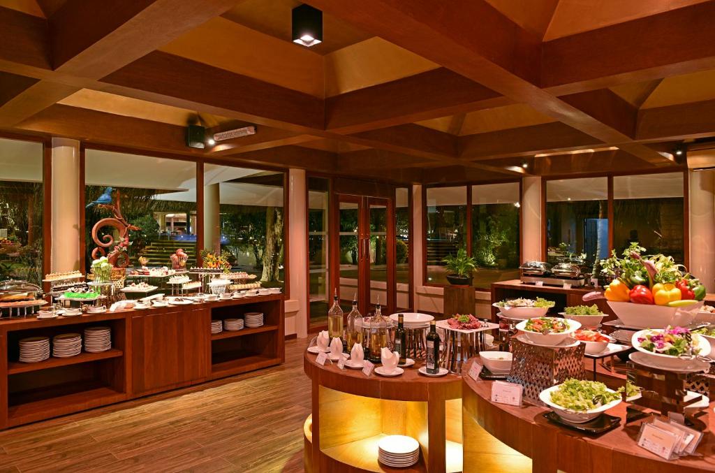 Adaaran Hudhuranfushi Spa &