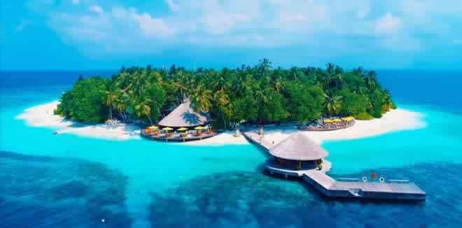 Top 10 Reasons to Travel to the Maldives in 2021