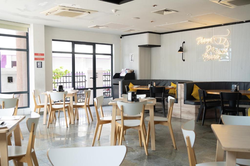 Experience Serenity at COMO