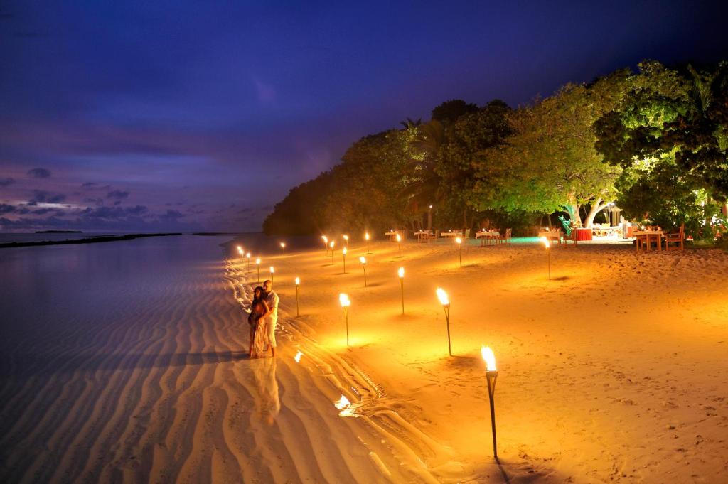 Here Baa Atoll Earns