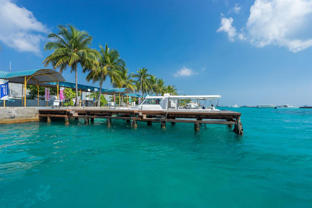 Dhiraagu Celebrates Eid with Communities Across Maldives