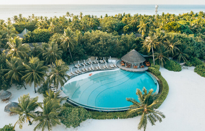LUX* South Ari Atoll Celebrates Diwali Festivities with Indian Celebrity Chef Avinash Martins