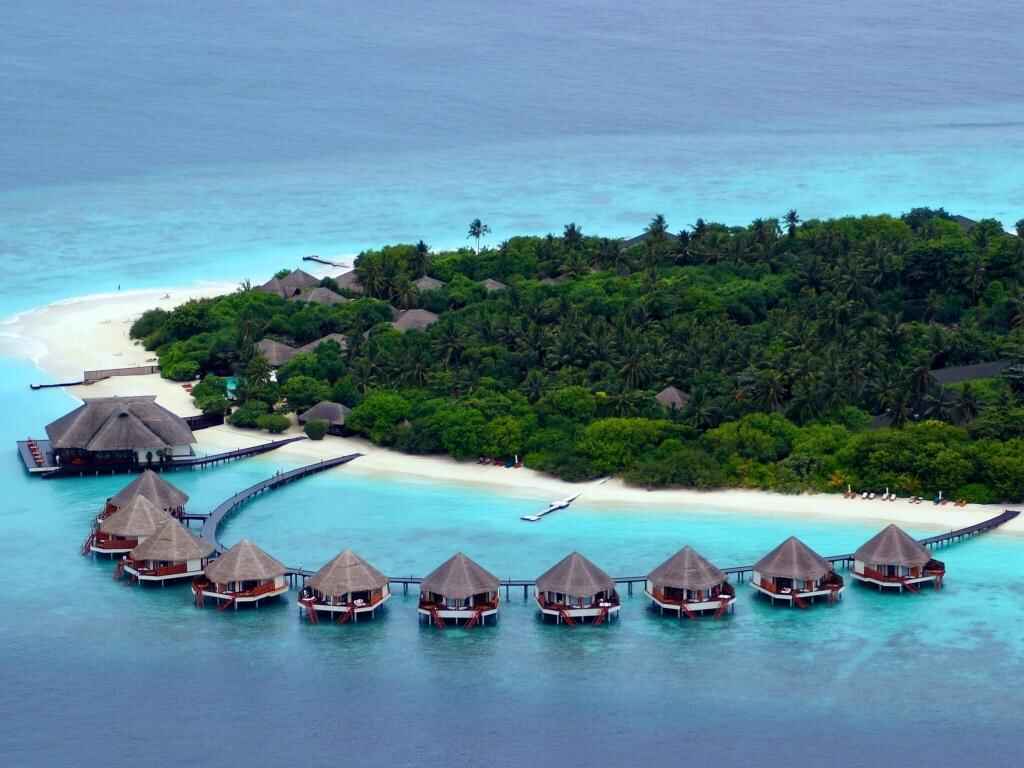 The Rooms and Villas